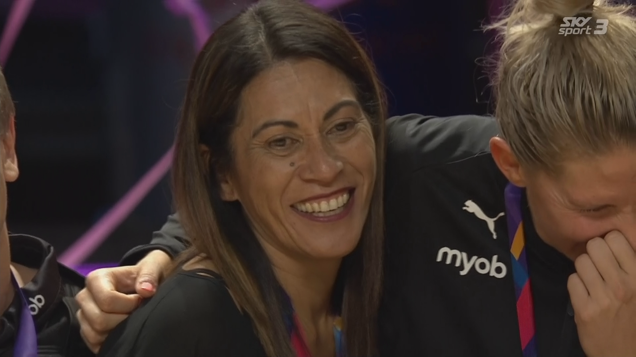 Netball greats slam decision to stand down Dame Noeline Taurua