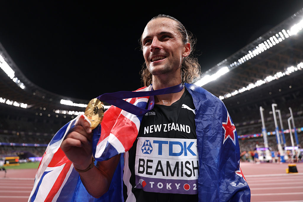 Geordie Beamish wins World Champs gold in thrilling steeplechase finish